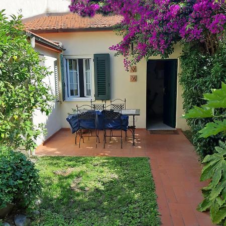 Villino San Martino 350M Dal Mare With Covered Parking Viareggio Eksteriør billede